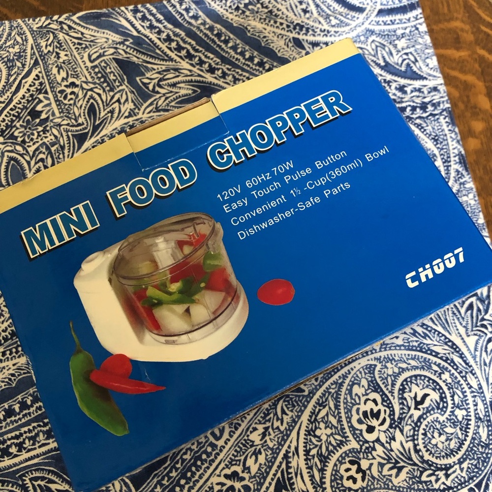 NEW! Mini 🥕Food Chopper🫑  - White - Picture 6 of 6
